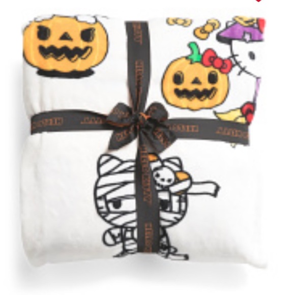 Hello Kitty Plush Blanket - Halloween - Picture 4 of 4